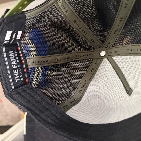 Goorin Bros Black Sheep Trucker Hat - Picture 3 of 3